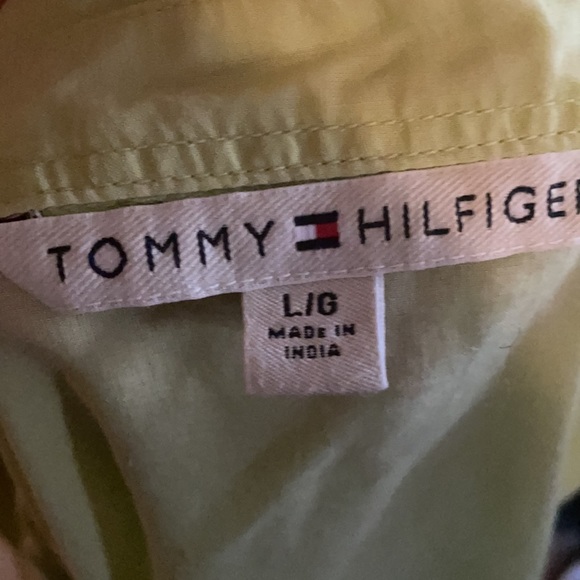 Lime green cotton cap sleeve shirt. - Picture 4 of 5